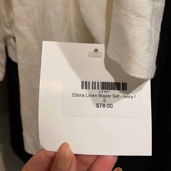 ANIMARI White Suit Set - Small NWT’s - Picture 16 of 16